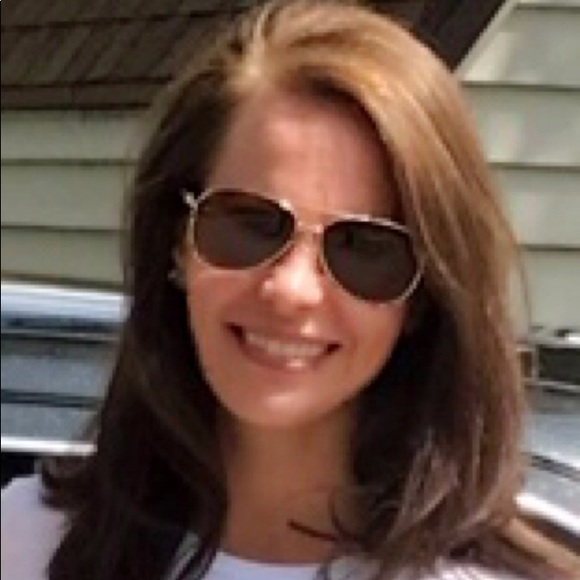 Meet your Posher, Chrissy - Picture 1 of 1